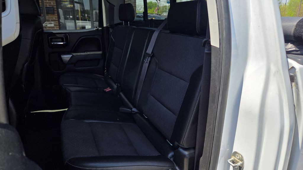 2015 GMC Sierra Image 23