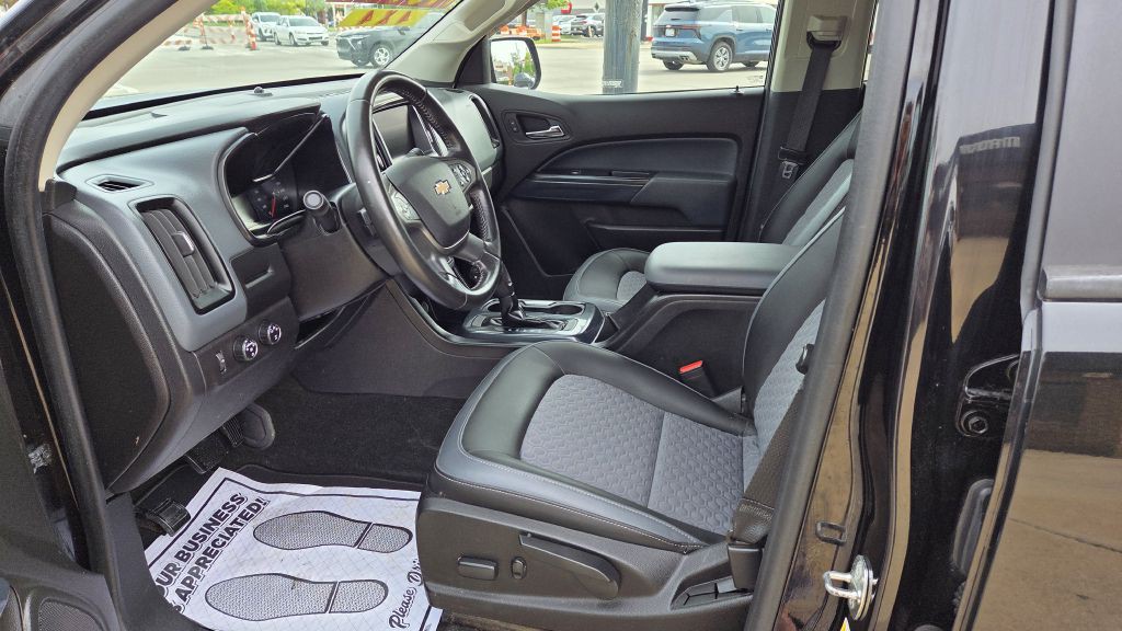 2016 Chevrolet Colorado Image 8