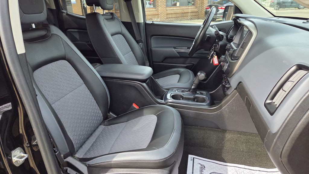 2016 Chevrolet Colorado Image 21
