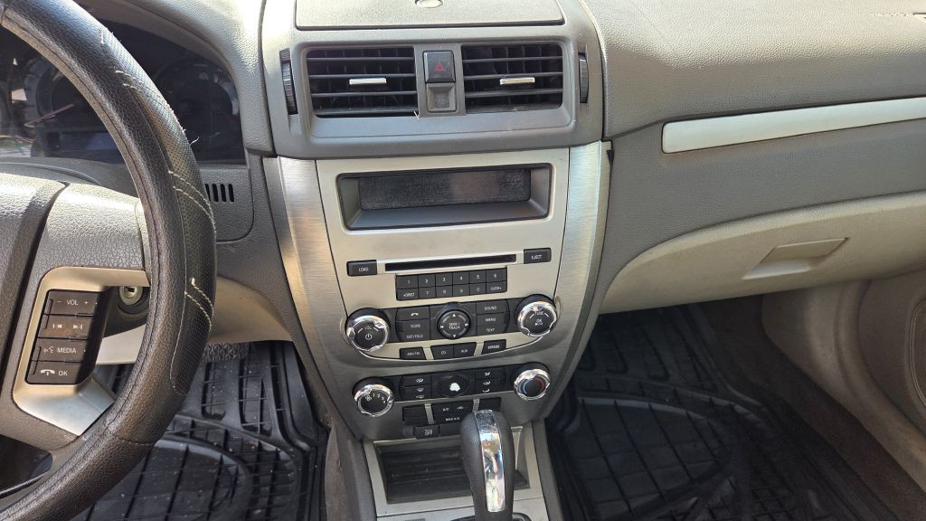 2012 Ford Fusion Image 10