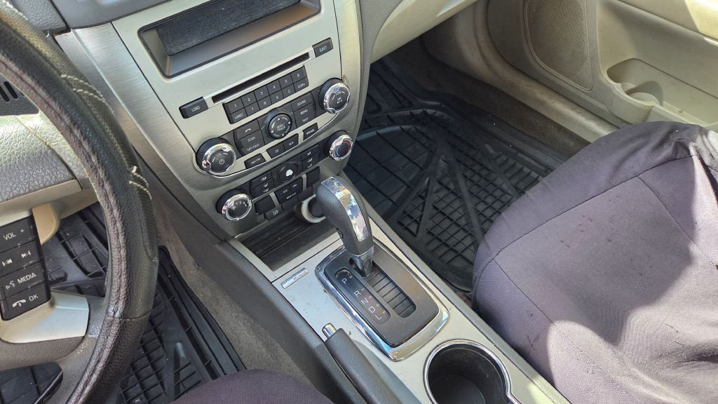 2012 Ford Fusion Image 11