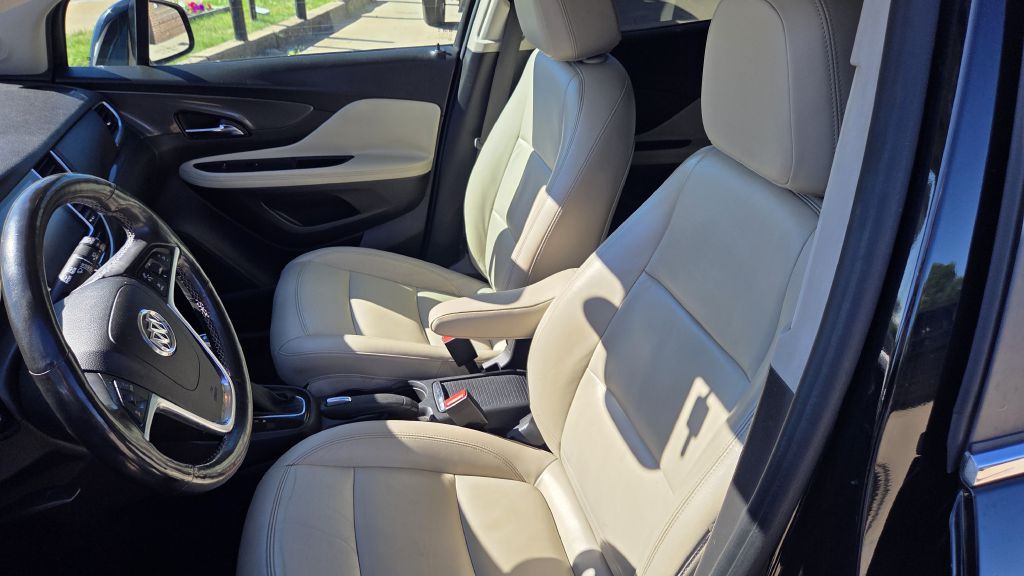 2017 Buick Enclave Image 10