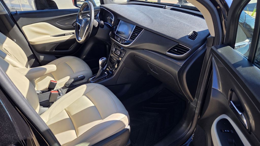 2017 Buick Enclave Image 14