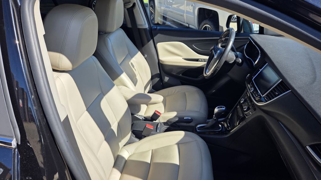 2017 Buick Enclave Image 15