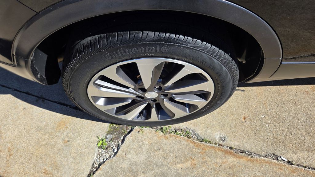 2017 Buick Enclave Image 21