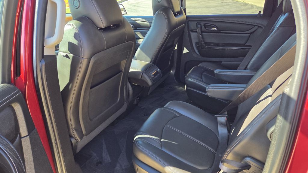 2016 GMC Acadia Image 12