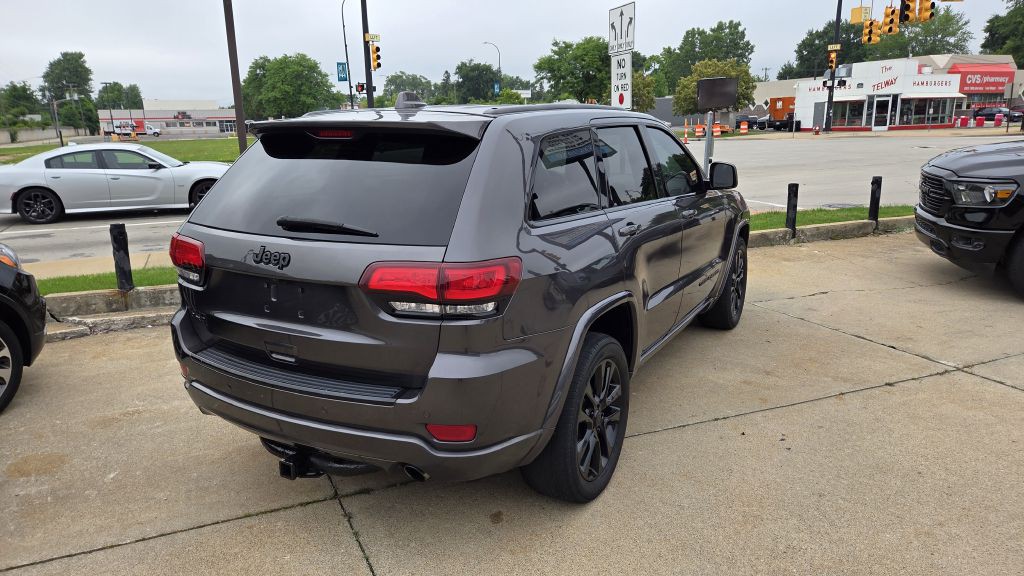 2018 Jeep Grand Cherokee Image 4