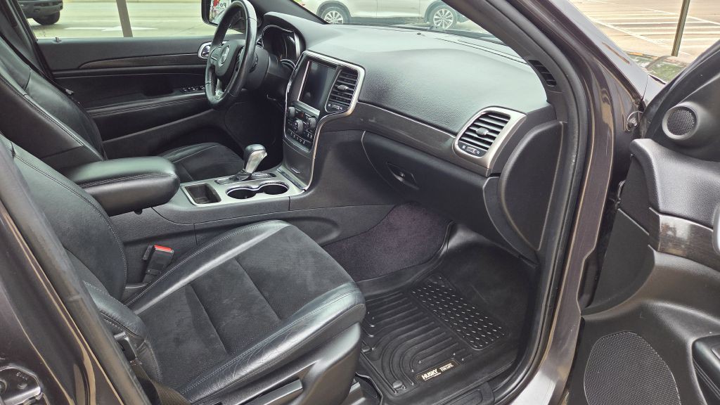 2018 Jeep Grand Cherokee Image 16