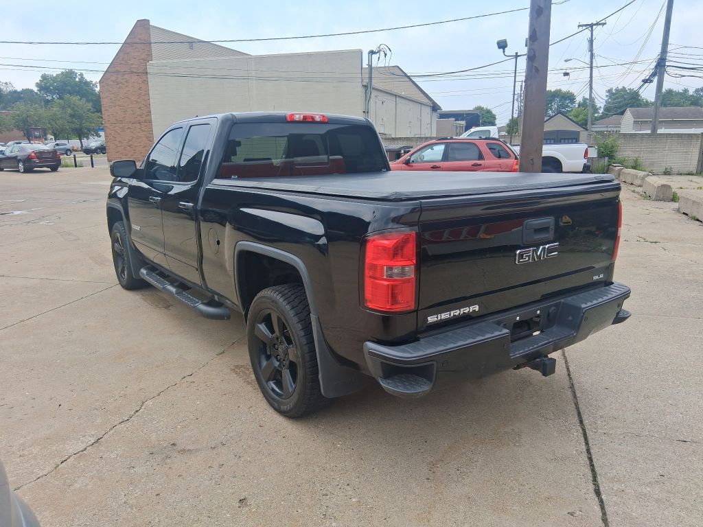 2017 GMC Sierra Image 4