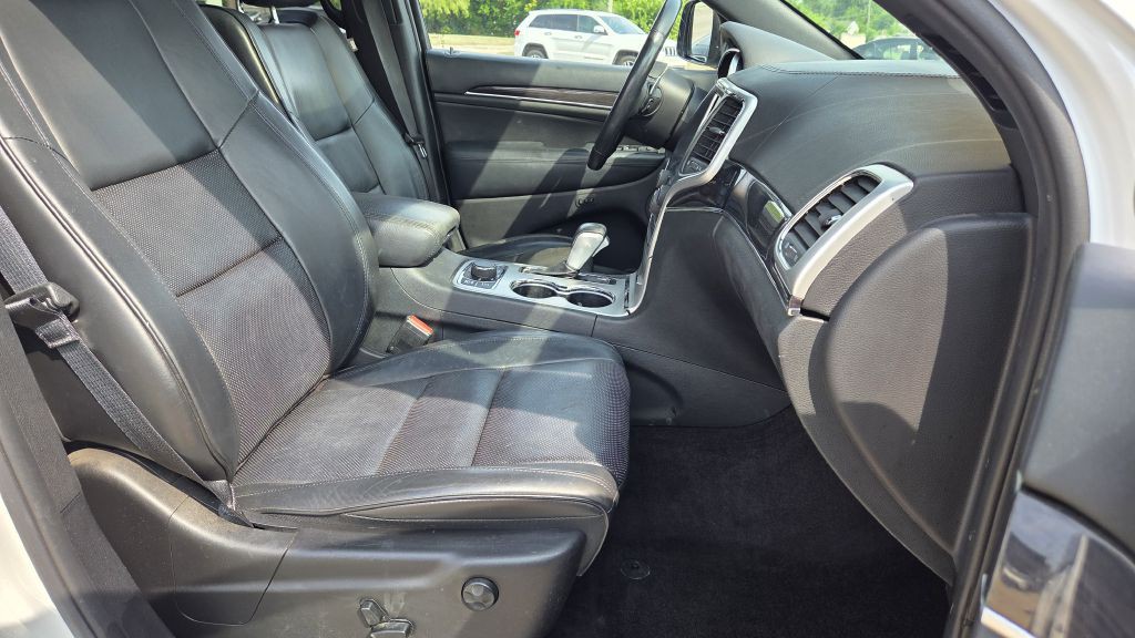 2016 Jeep Grand Cherokee Image 16