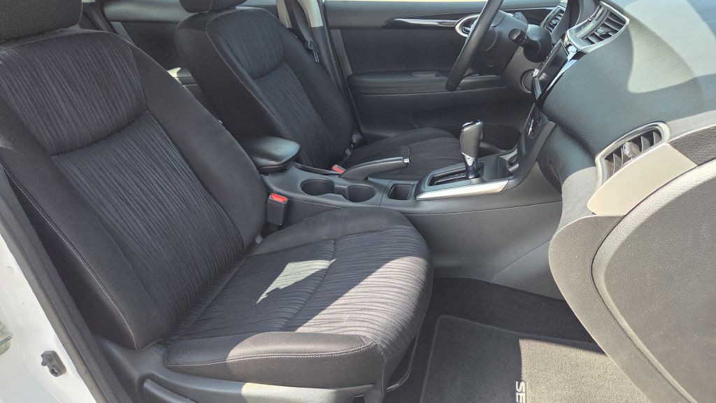 2019 Nissan Sentra Image 14