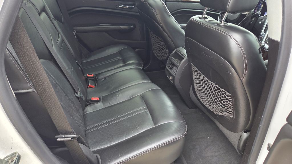 2012 Cadillac SRX Image 16