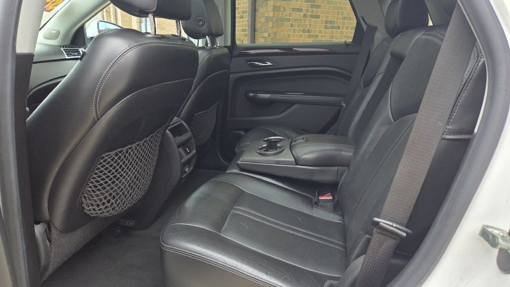 2012 Cadillac SRX Image 18