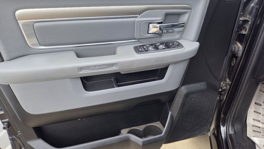 2019 RAM 1500 Image 9