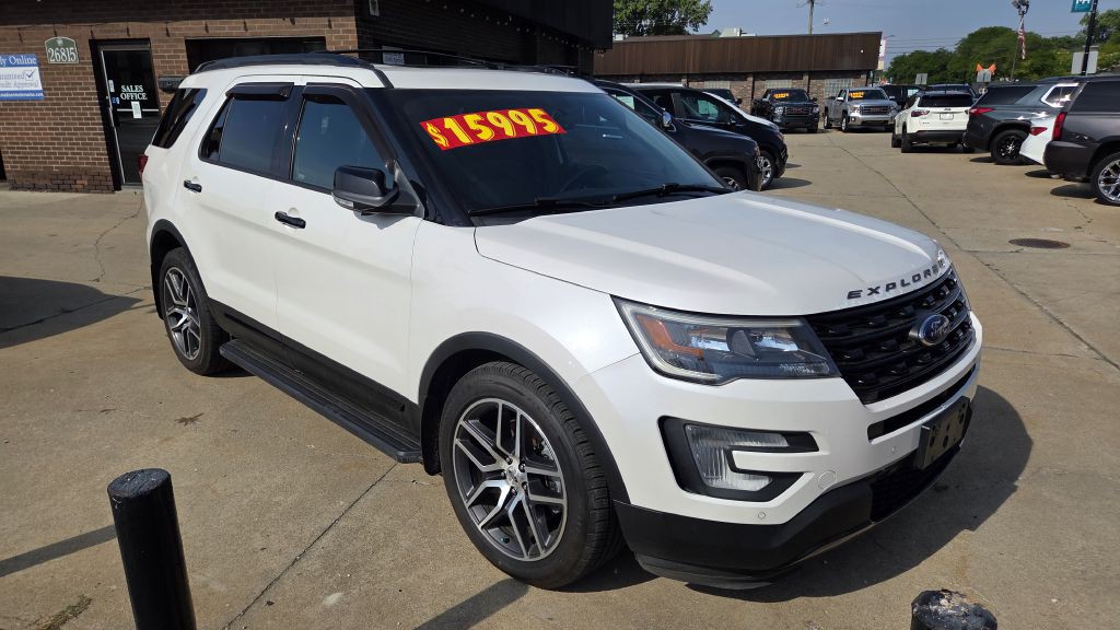 2017 Ford Explorer Image 2