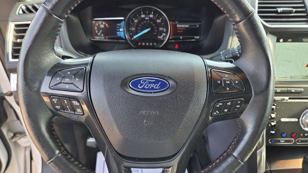 2017 Ford Explorer Image 8