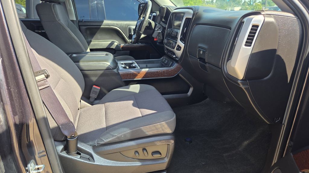 2015 GMC Sierra Image 17