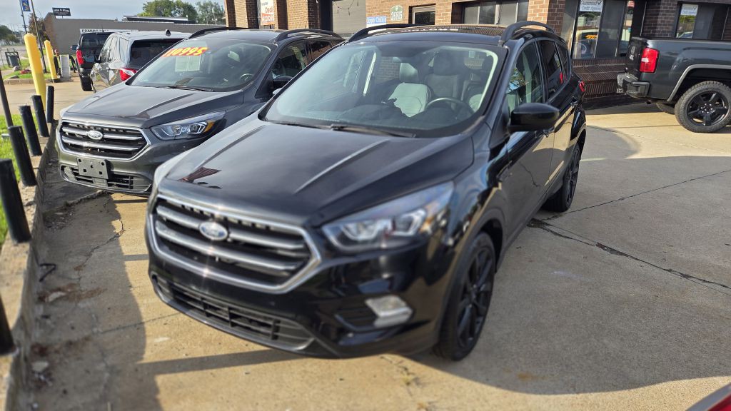 2019 Ford Escape Image 1
