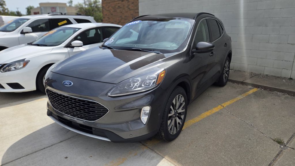 2020 Ford Escape Image 1