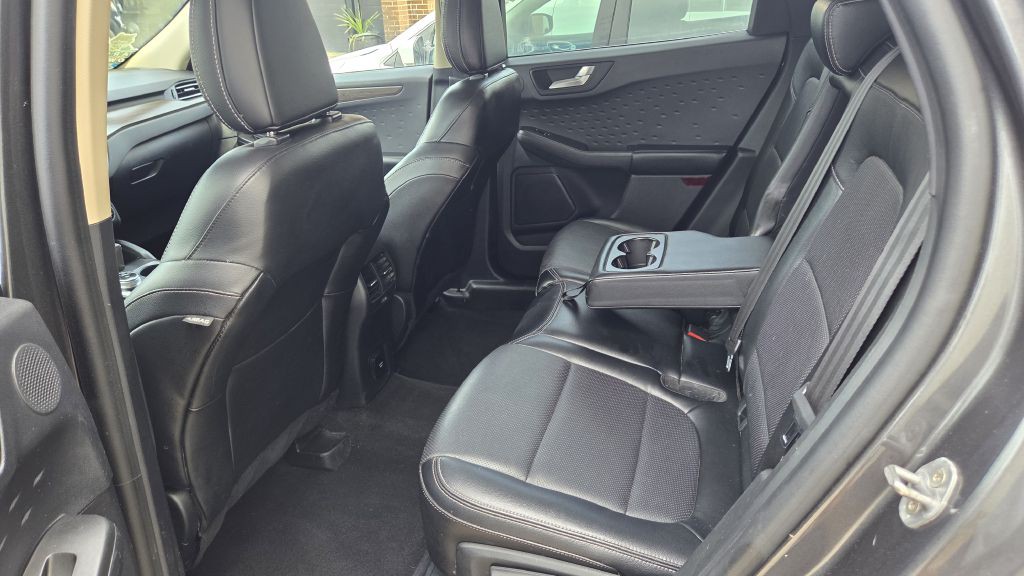 2020 Ford Escape Image 19