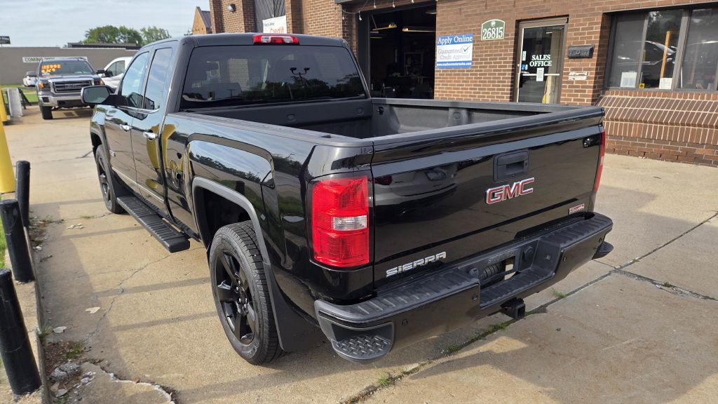 2015 GMC Sierra Image 4