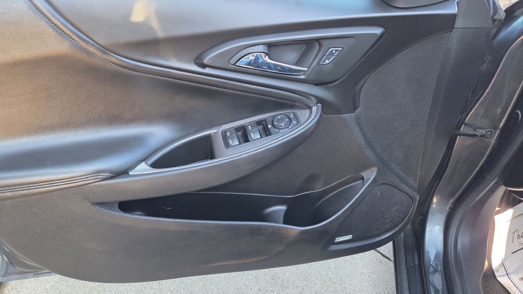 2016 Chevrolet Malibu Image 6