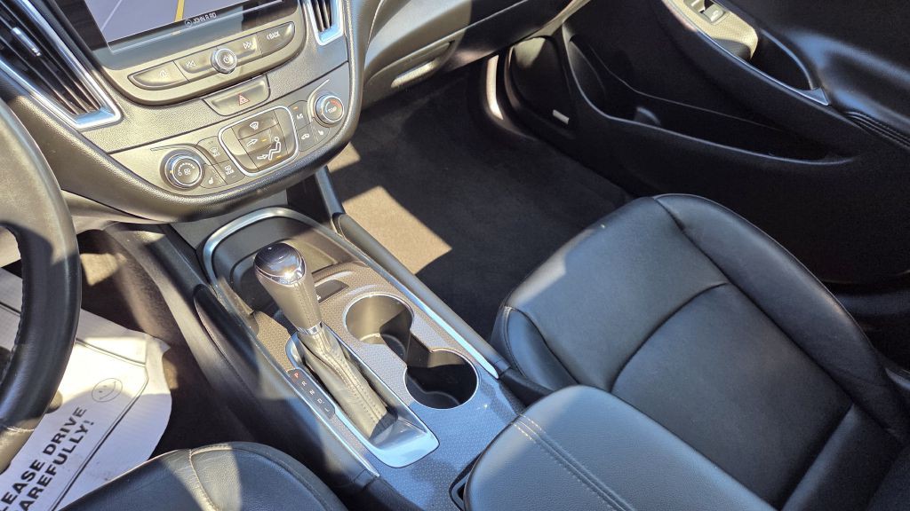 2016 Chevrolet Malibu Image 13