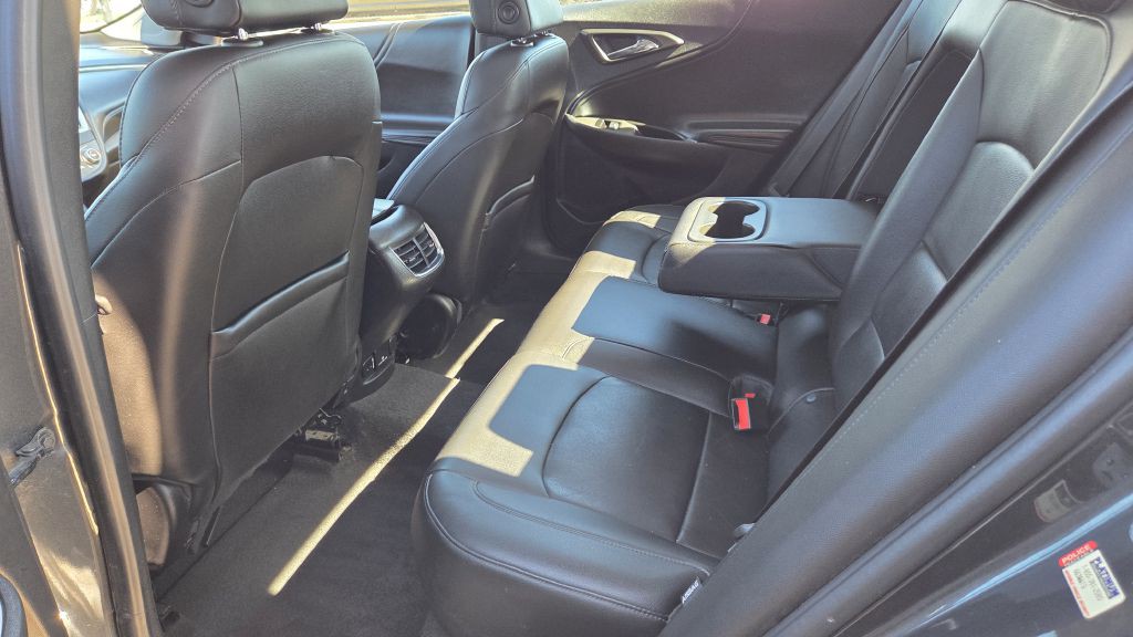 2016 Chevrolet Malibu Image 19