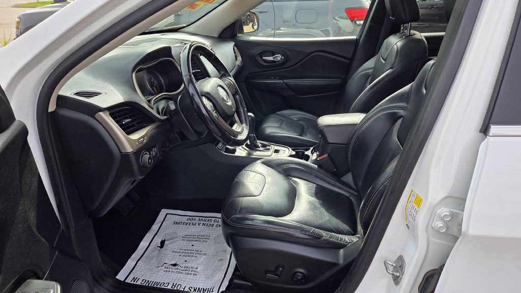 2016 Jeep Cherokee Image 5