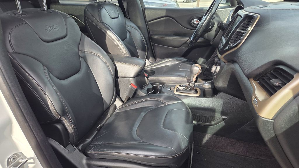 2016 Jeep Cherokee Image 15