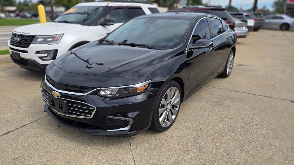 2018 Chevrolet Malibu Image 1