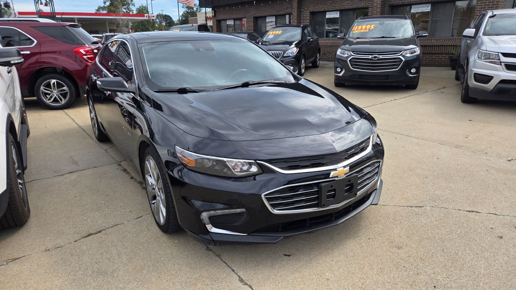 2018 Chevrolet Malibu Image 2