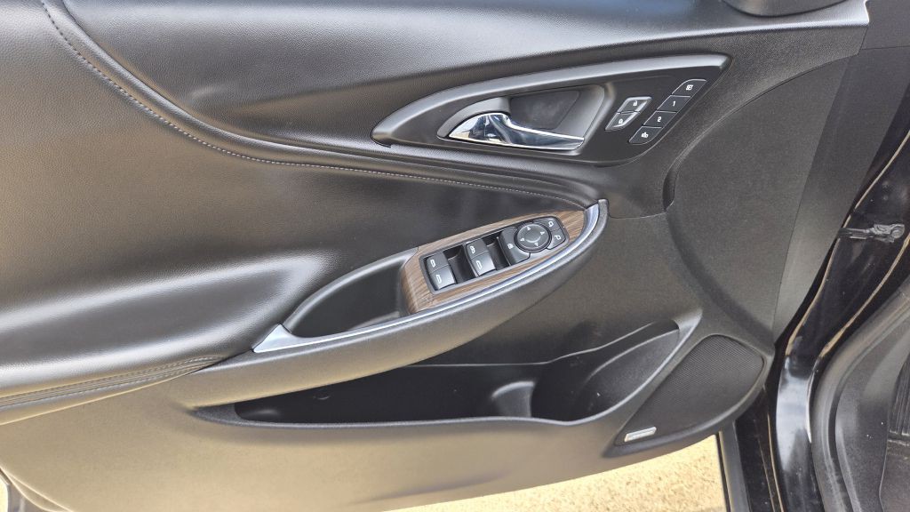 2018 Chevrolet Malibu Image 6