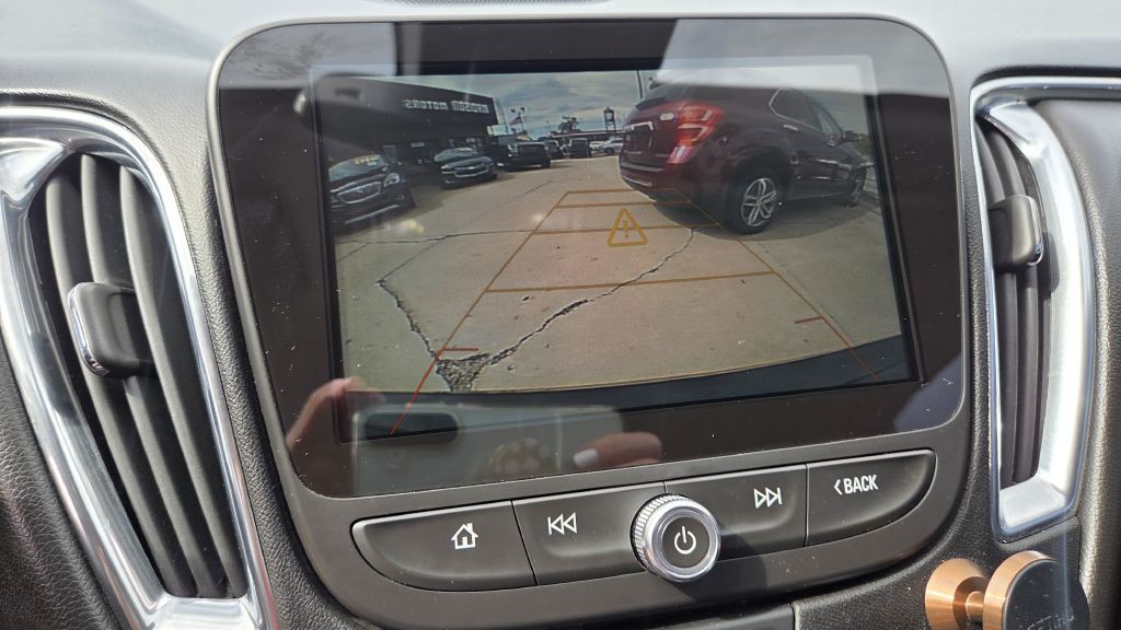 2018 Chevrolet Malibu Image 12