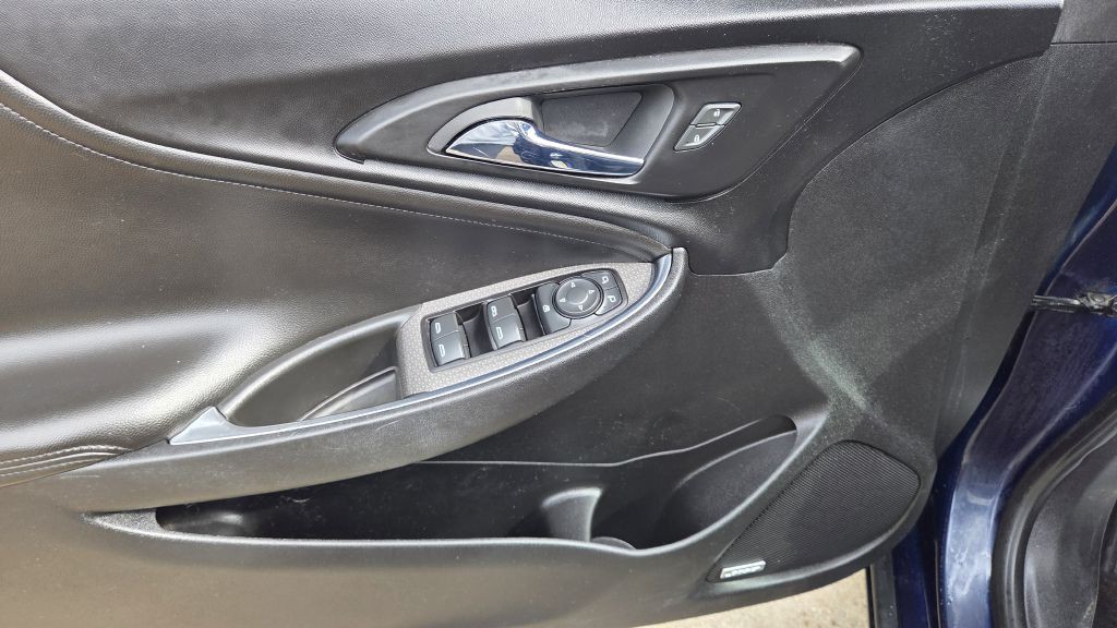 2017 Chevrolet Malibu Image 6