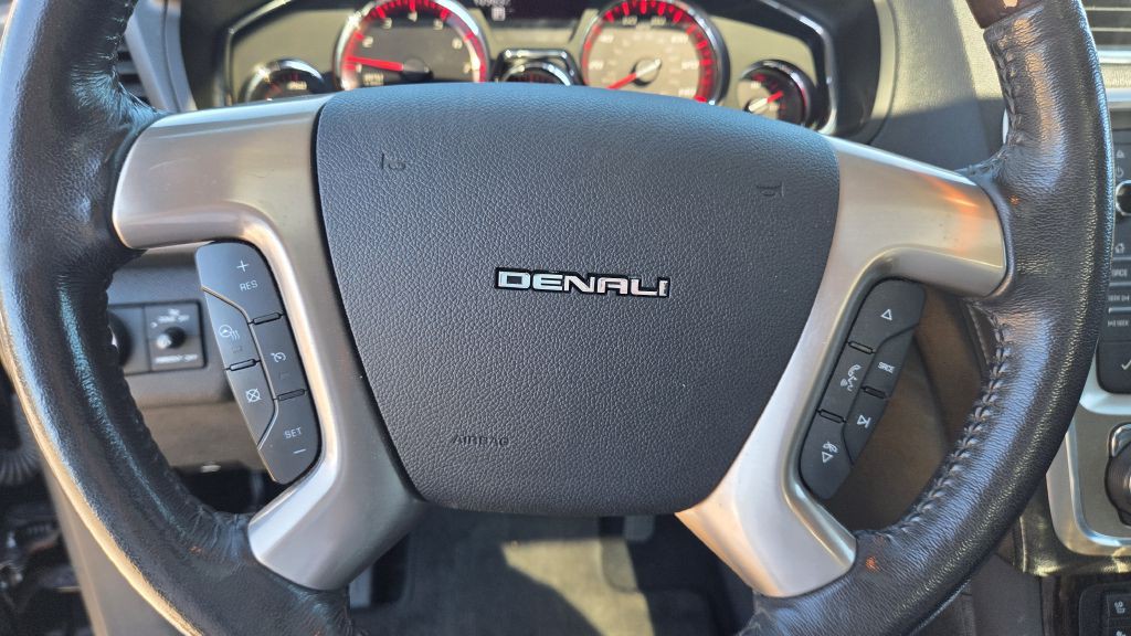 2015 GMC Acadia Image 8