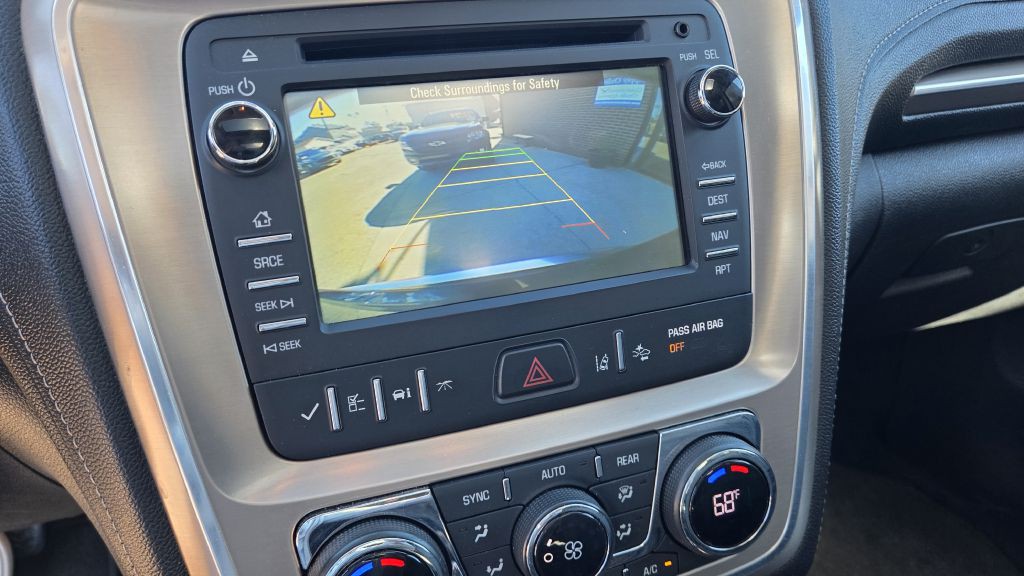 2015 GMC Acadia Image 11