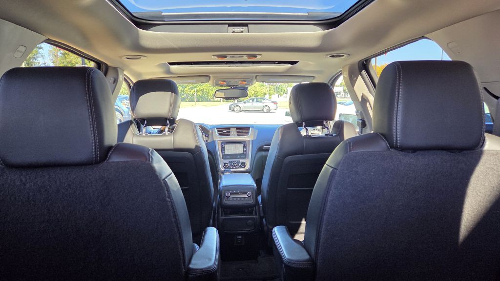 2015 GMC Acadia Image 25