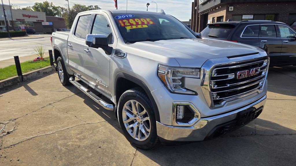 2019 GMC Sierra Image 2