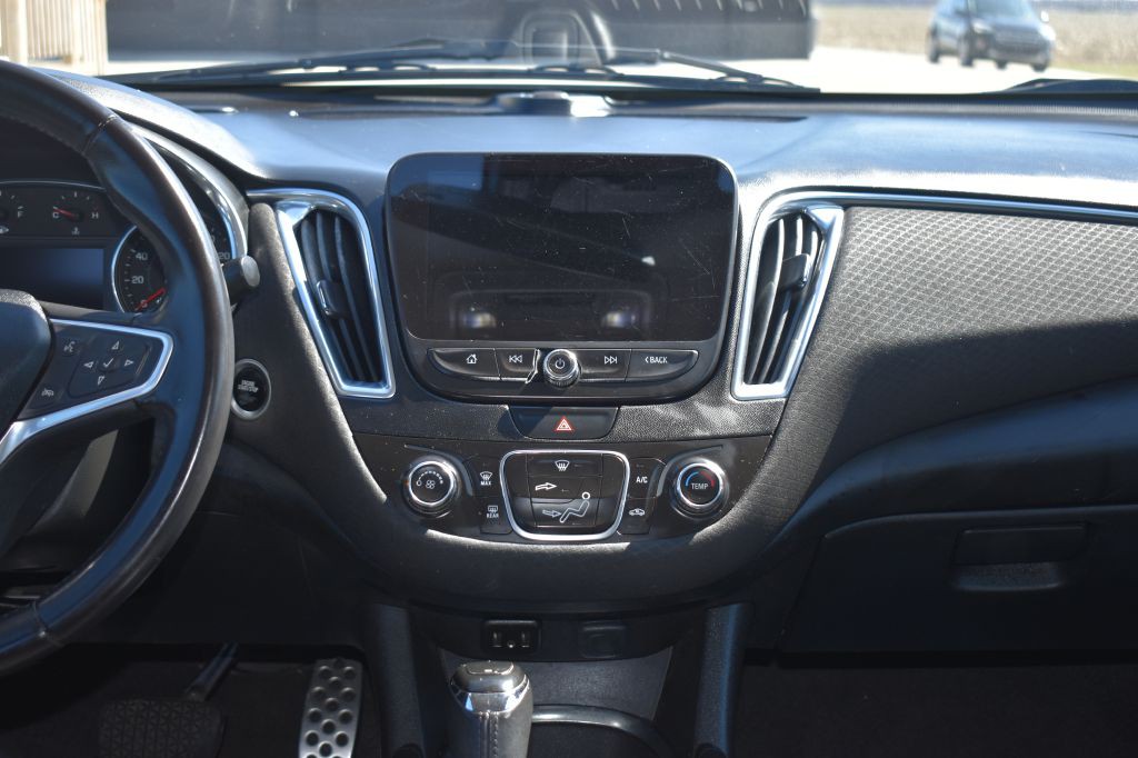 2016 Chevrolet Malibu Image 14