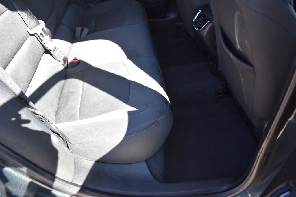 2016 Chevrolet Malibu Image 21