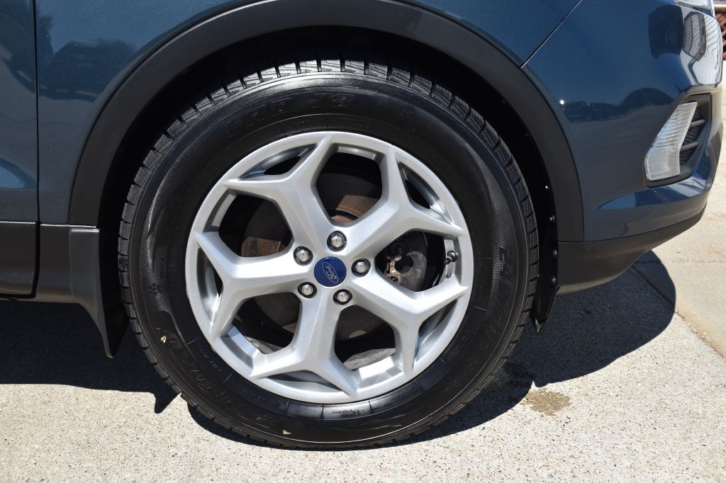 2019 Ford Escape Image 9