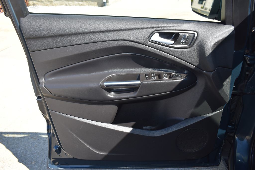 2019 Ford Escape Image 10
