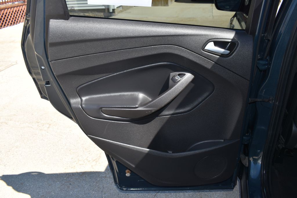 2019 Ford Escape Image 16