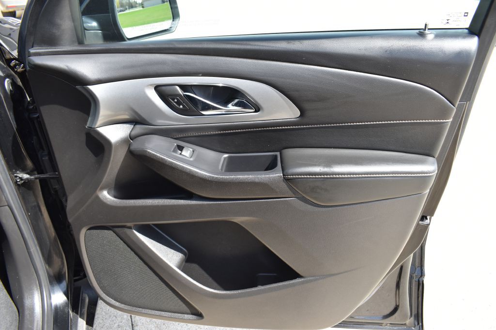 2021 Chevrolet Traverse Image 25