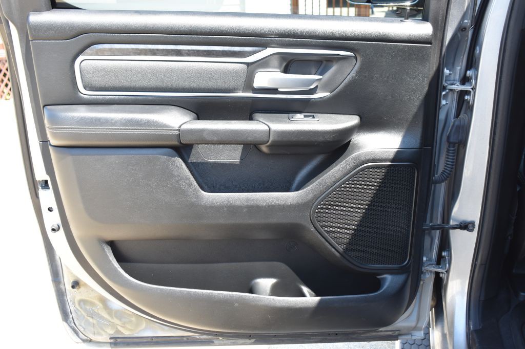 2019 RAM 1500 Image 16