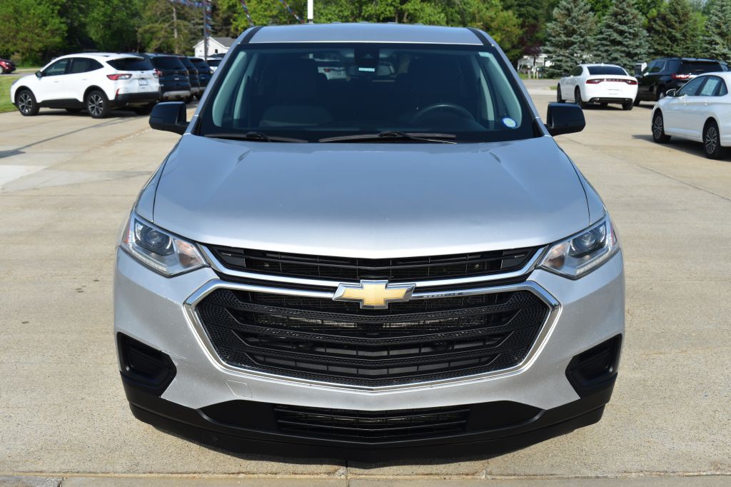2021 Chevrolet Traverse Image 2