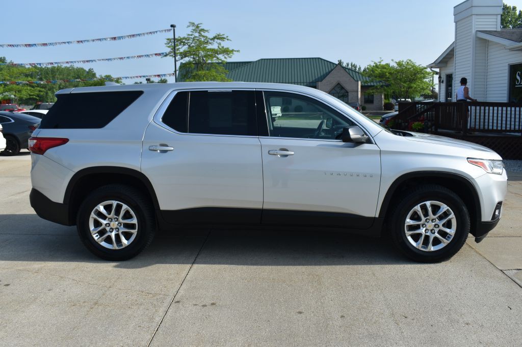 2021 Chevrolet Traverse Image 3