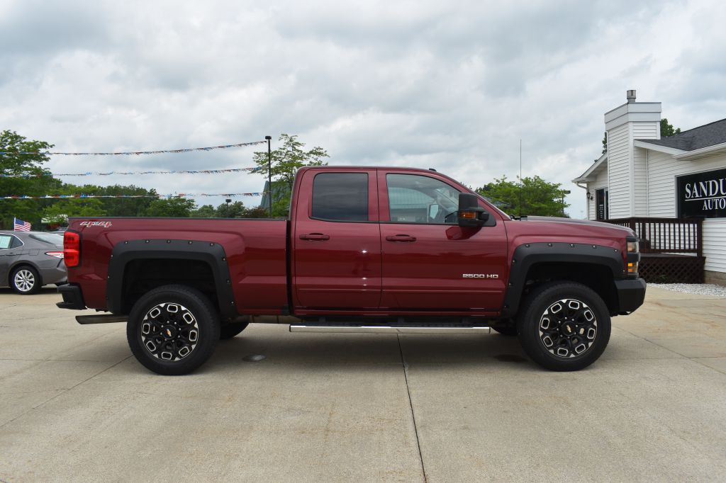 2016 Chevrolet Silverado 1500 Image 2