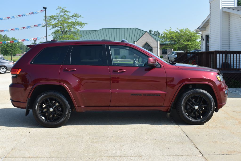 2020 Jeep Grand Cherokee Image 2